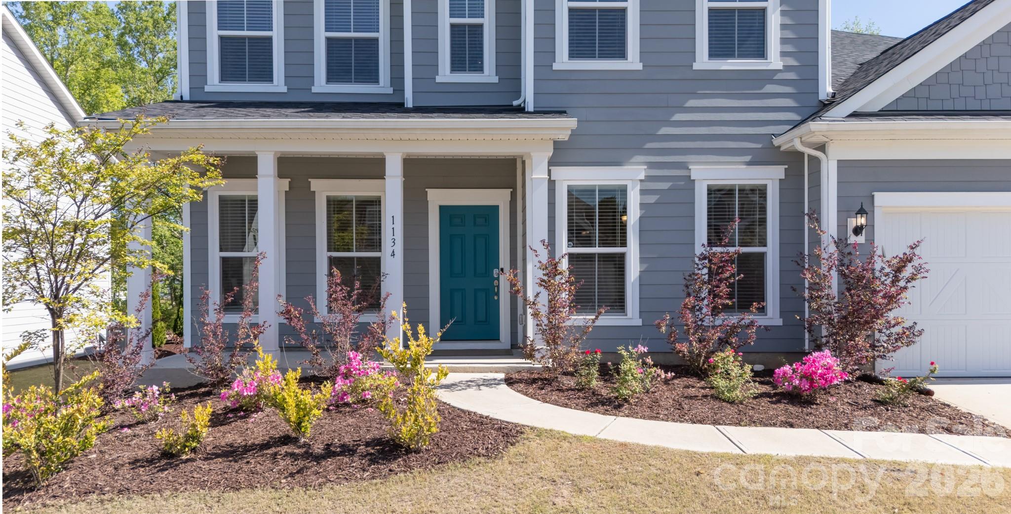 1134 Regions Boulevard