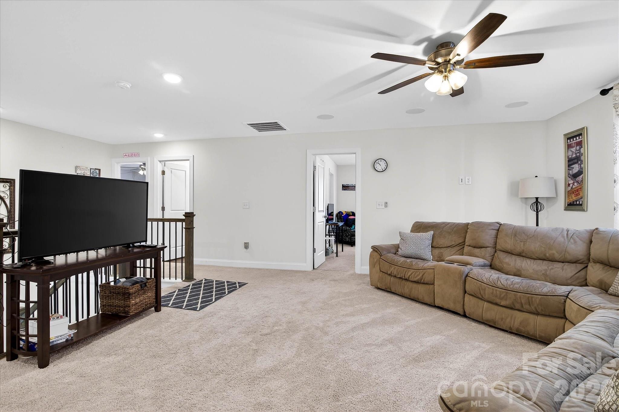 Hampton Woods - Residential