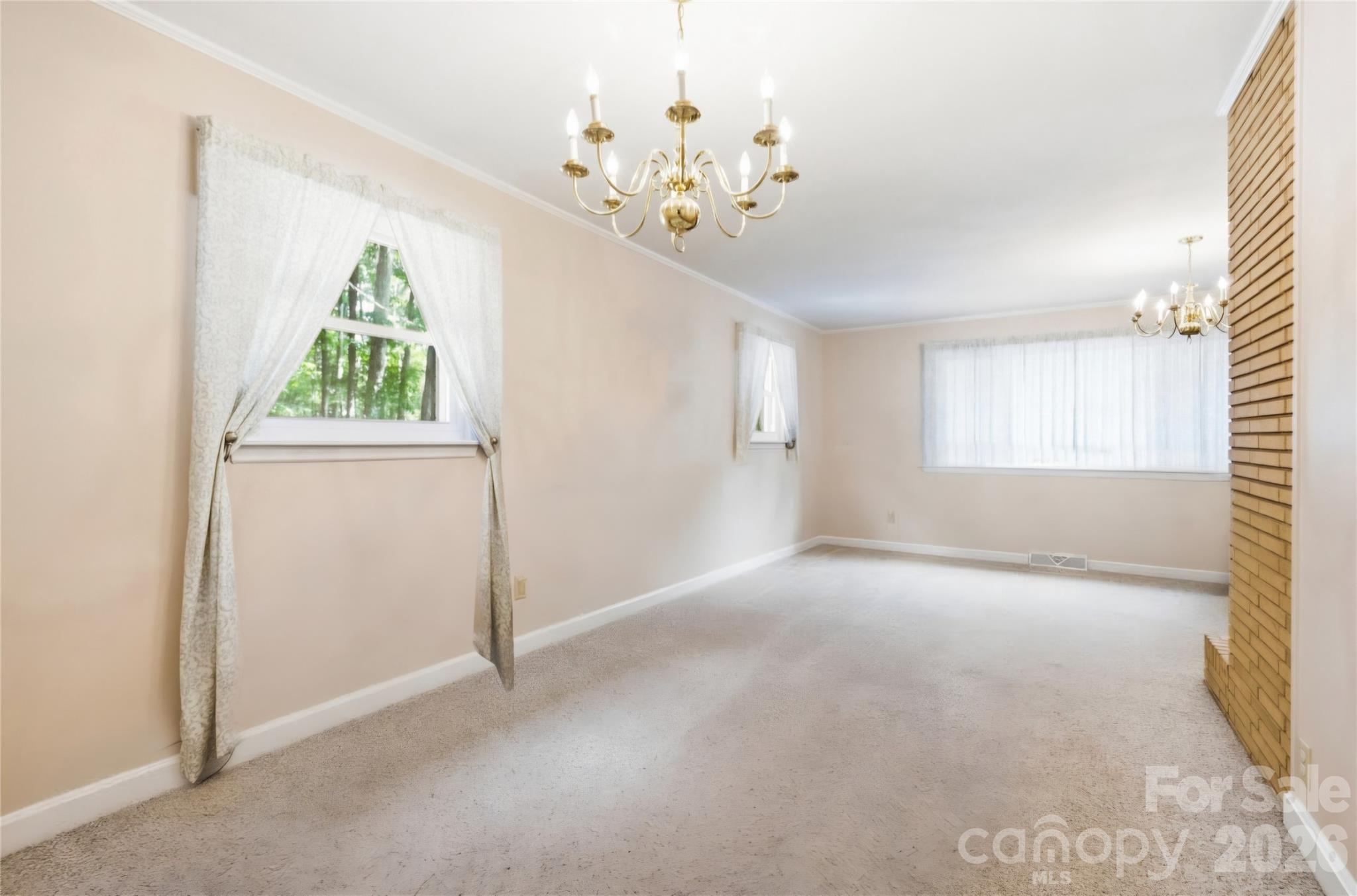 250 Roberta Road SW