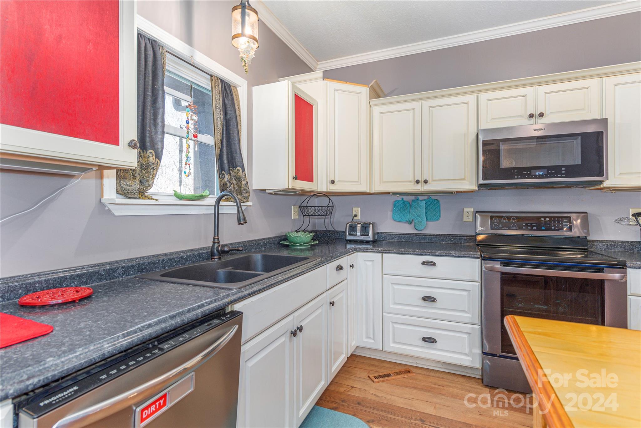 Coyote Ridge - Residential