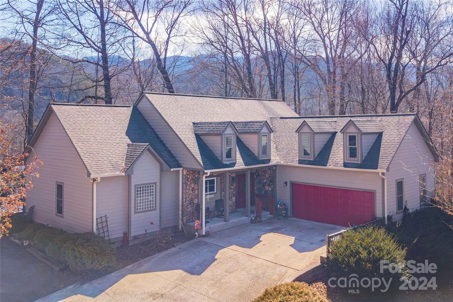 Looking for a nice home in the country with decent privacy and a peaceful atmosphere? Look no further!  This home has some great views from the back.  Located between Canton and Crusoe, only a 10-15 minute drive to Waynesville and about 35 minutes to downtown Asheville.  A great escape from the hustle and bustle of city life, This home has main floor living with an open concept floor plan and a large primary bedroom suite along with two other bedrooms and a bonus room that could work great as a home office space.  Large garage has been used in the past as a workshop.