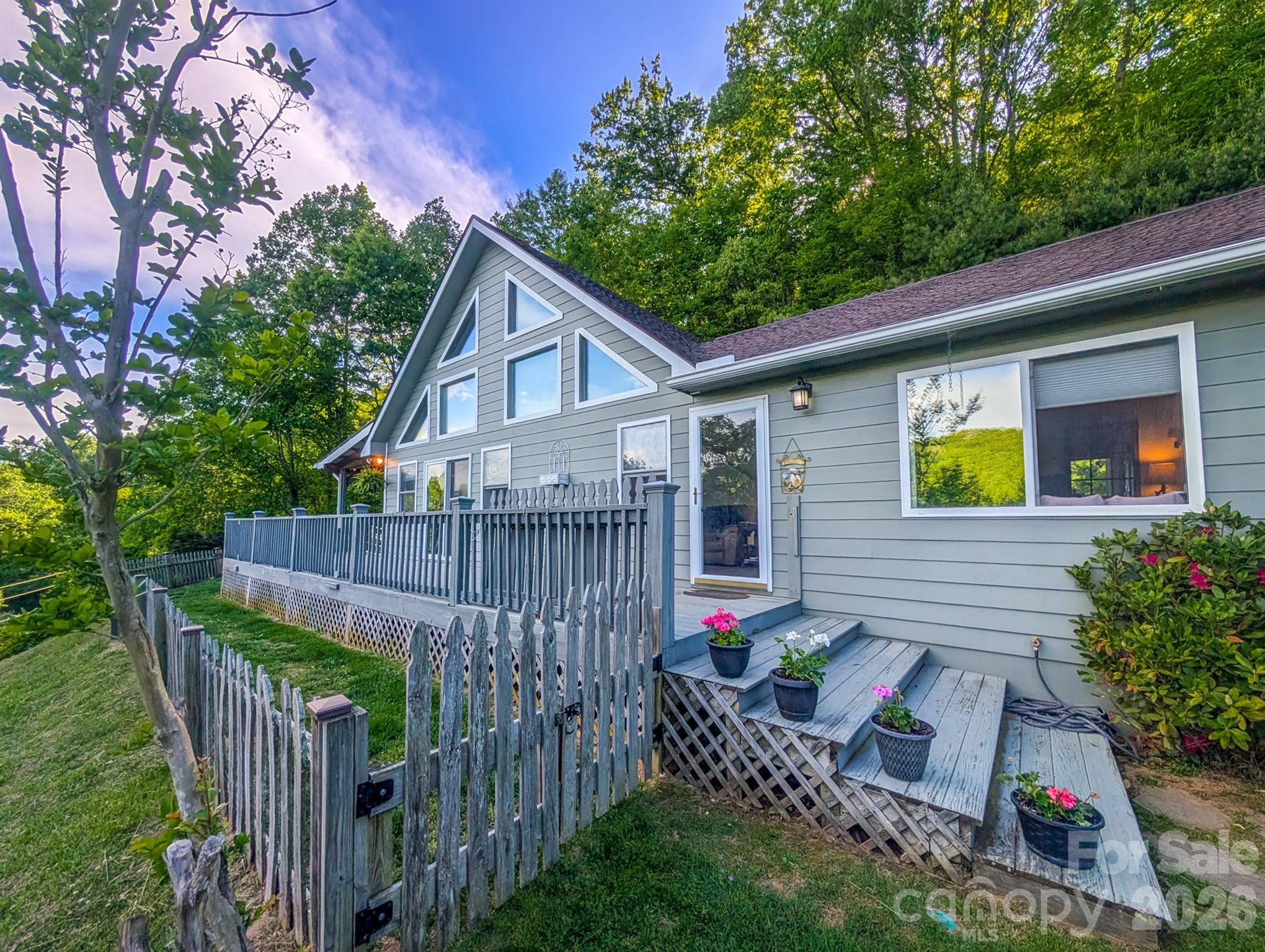 305 Majestic Mountain Drive