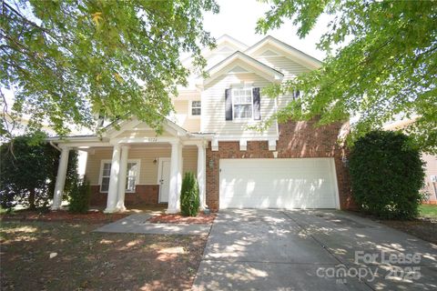 Photo of 6728 Evanton Loch Road, Charlotte, NC 28278 (MLS # 4331039)