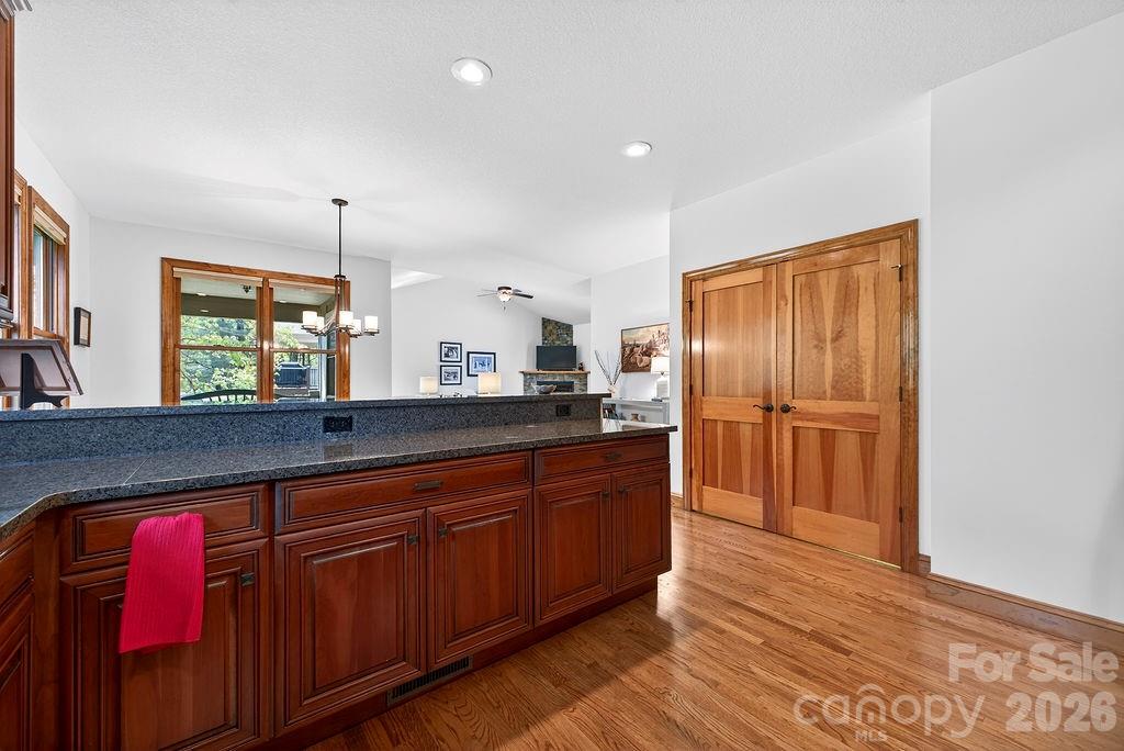 Cummings Cove - Residential