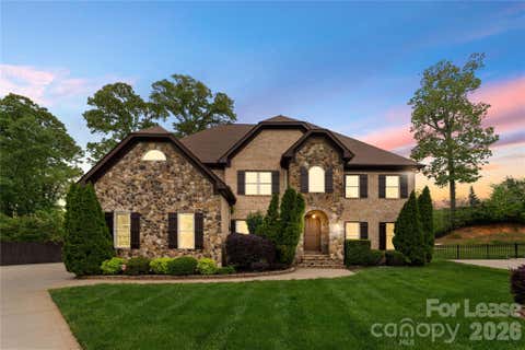 Photo of 7307 Roseland Avenue, Charlotte, NC 28277 (MLS # 4397287)