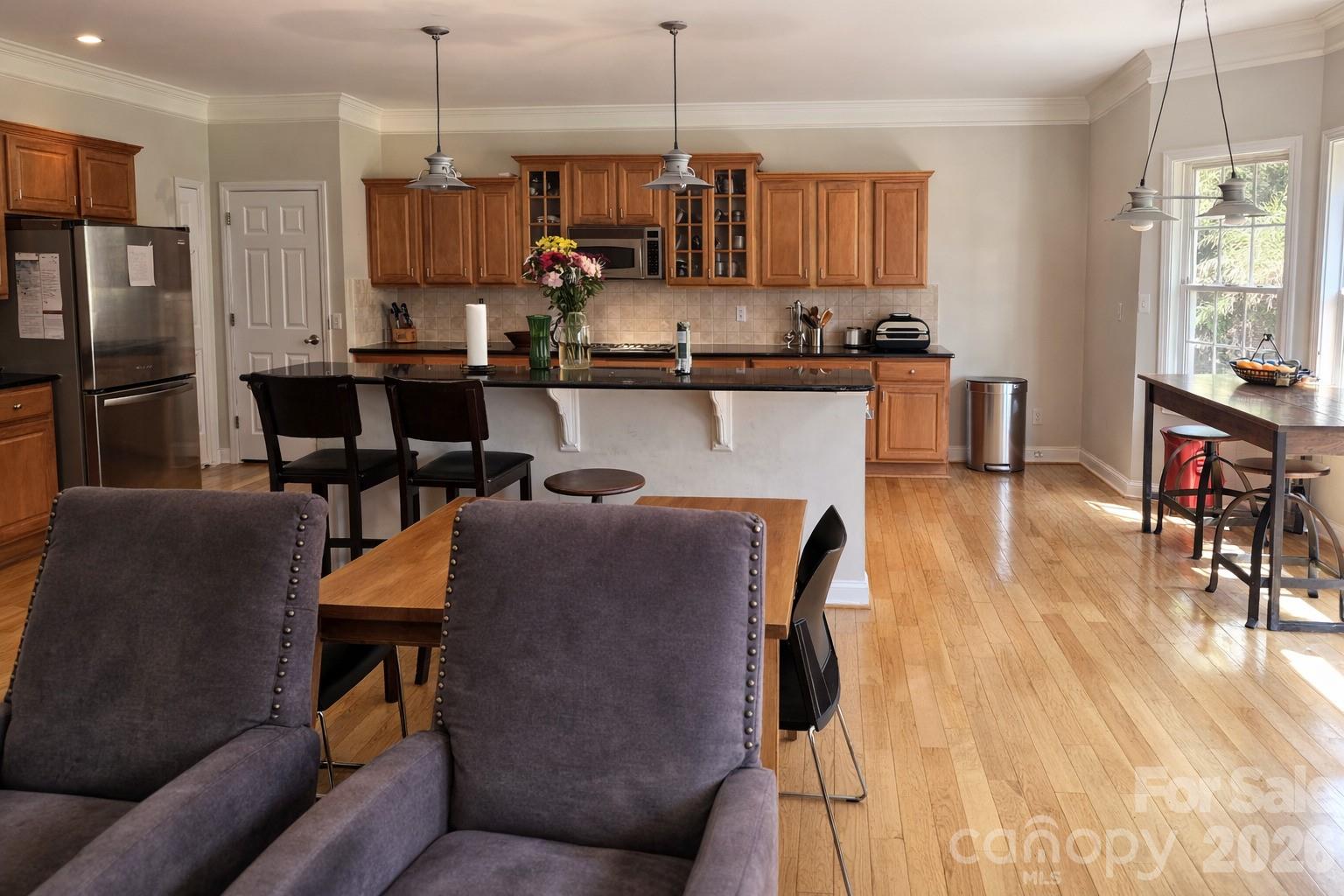 6812 April Mist Trail