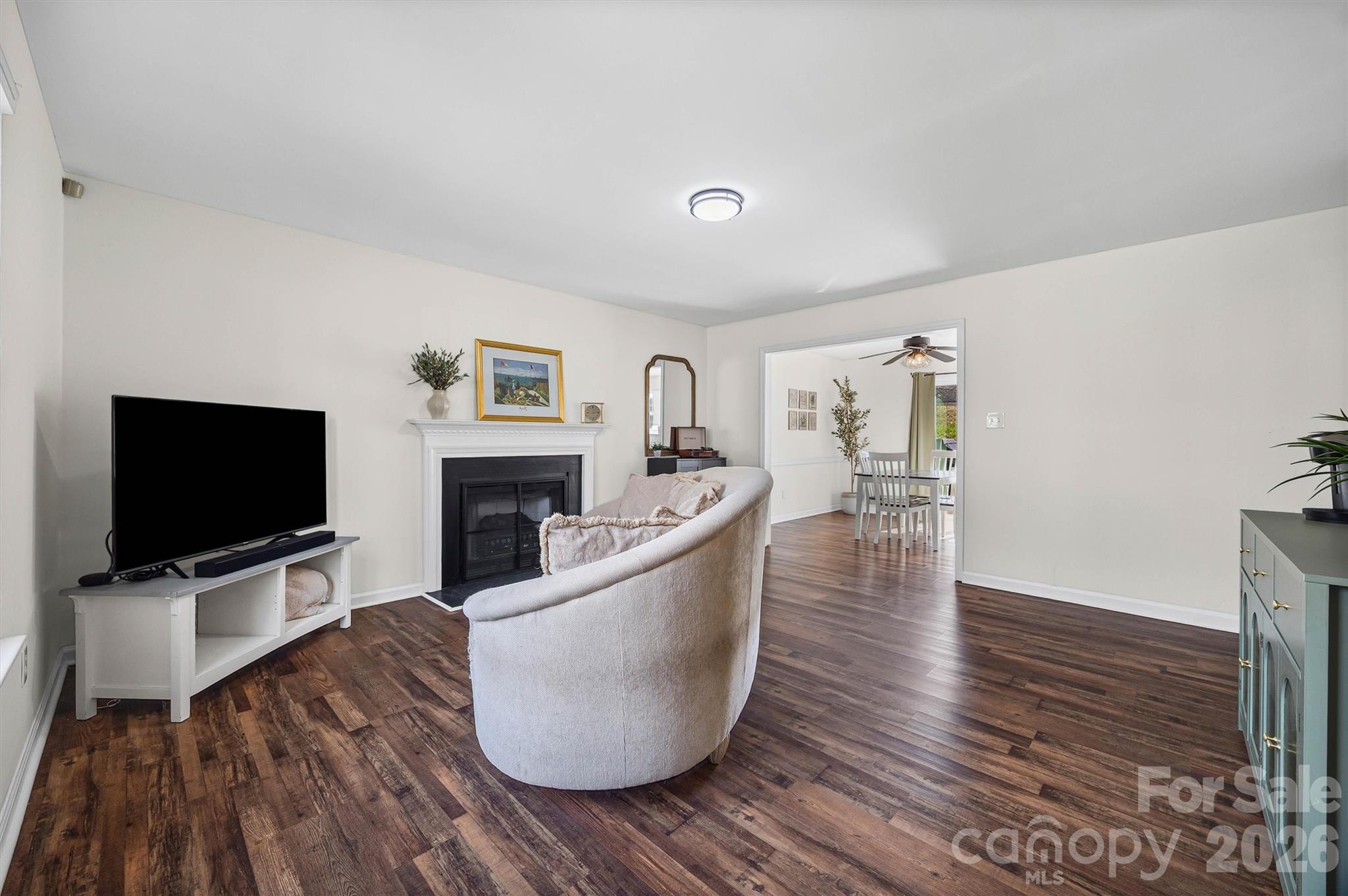 6104 Sunbridge Court