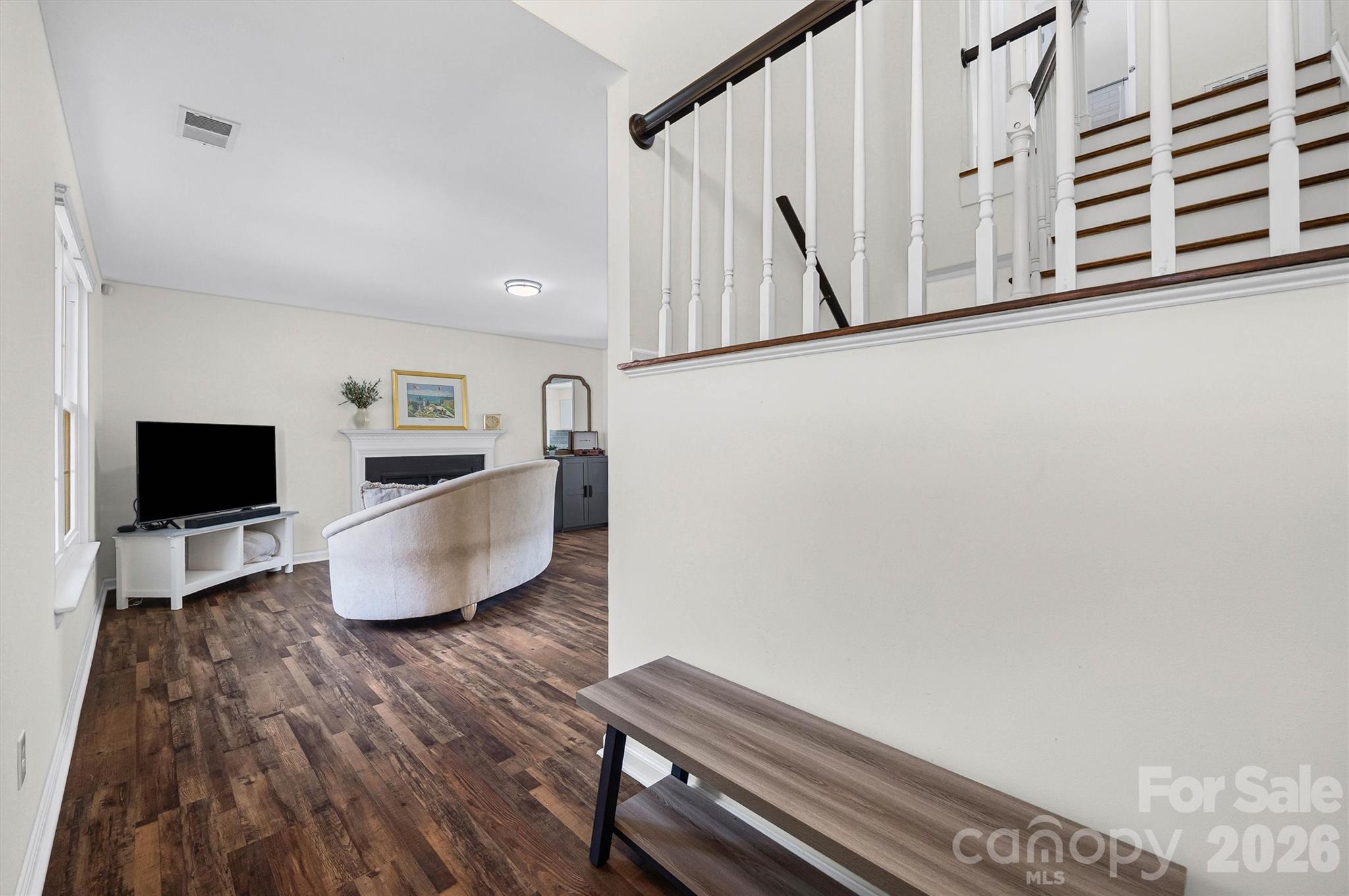 6104 Sunbridge Court