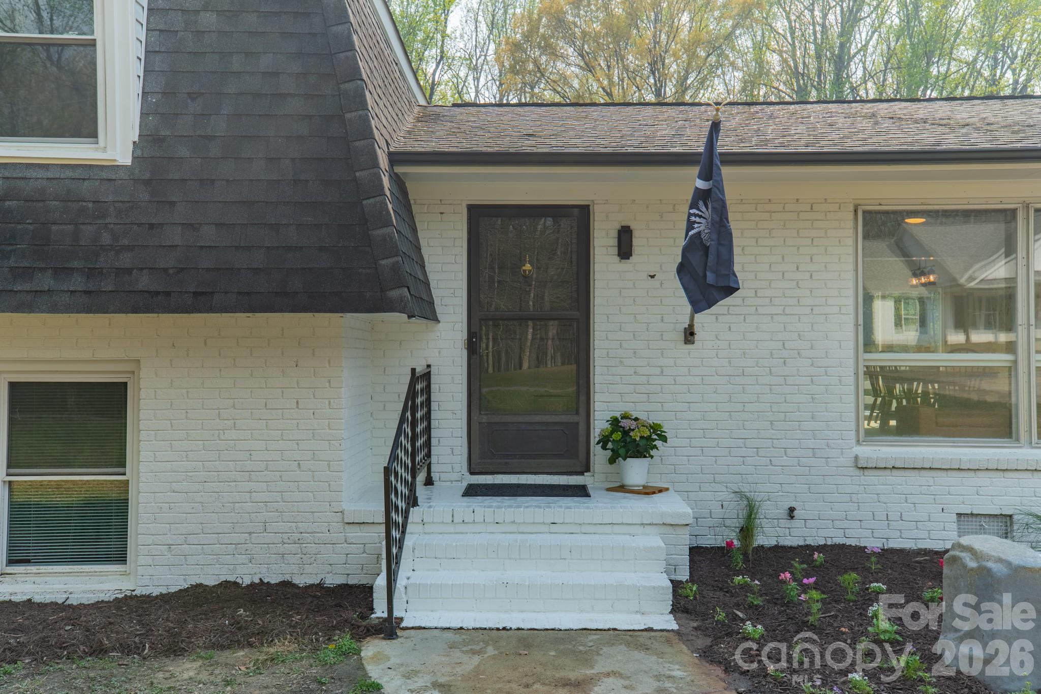 2023 Briarwood Circle