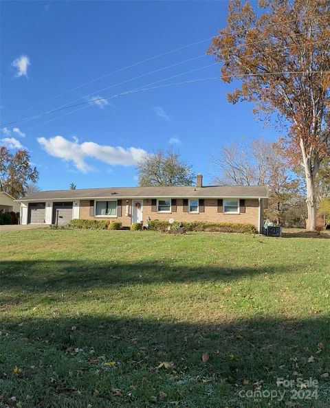 A home in Hickory