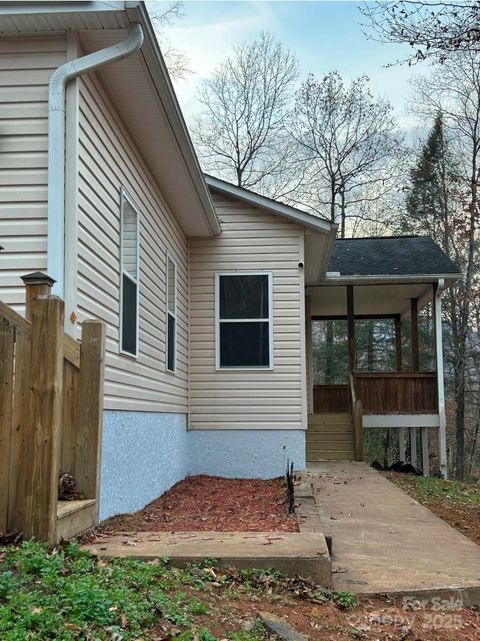 178 Levi Road Columbus NC 28722