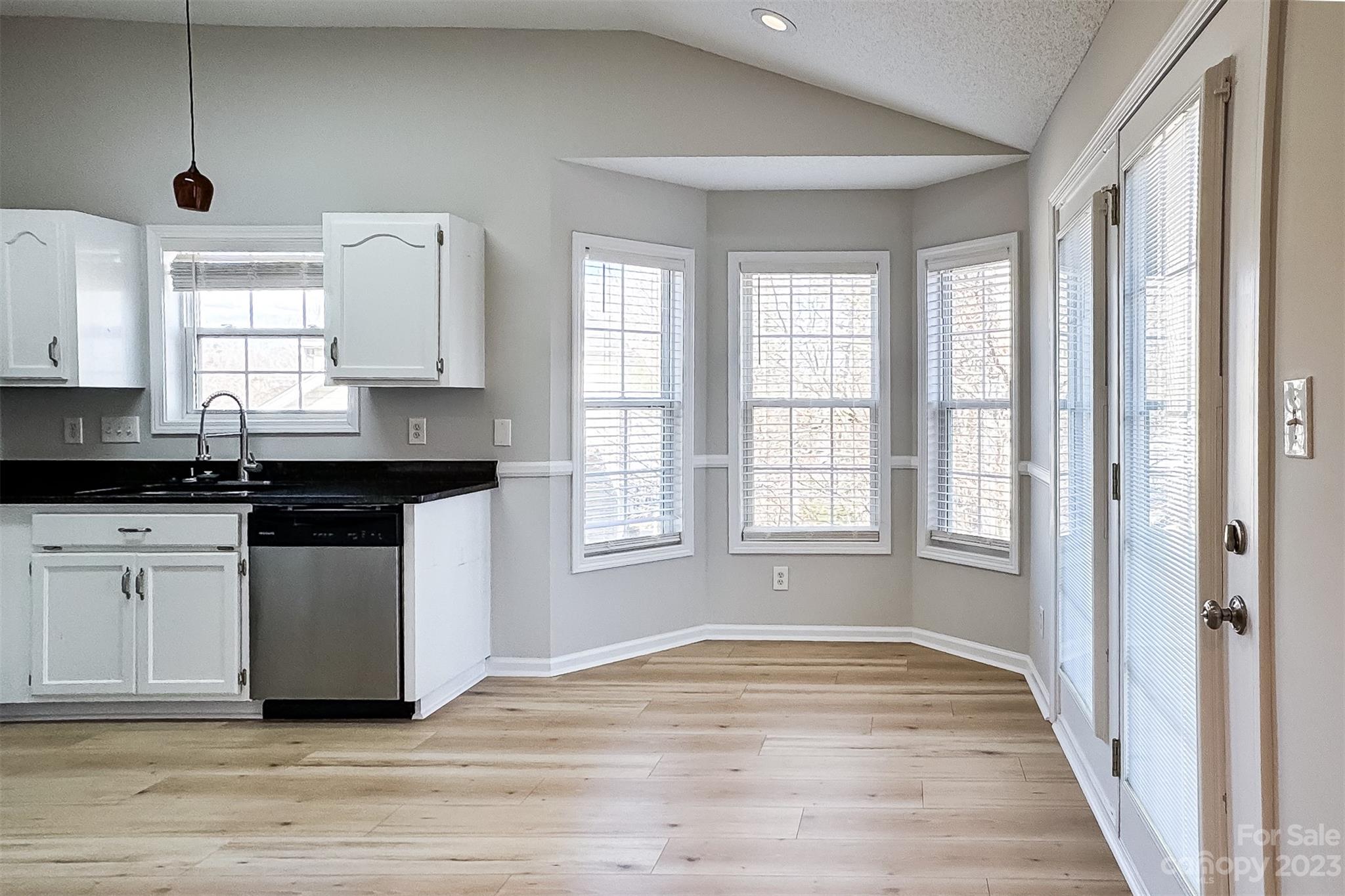 Hawk Ridge - Residential