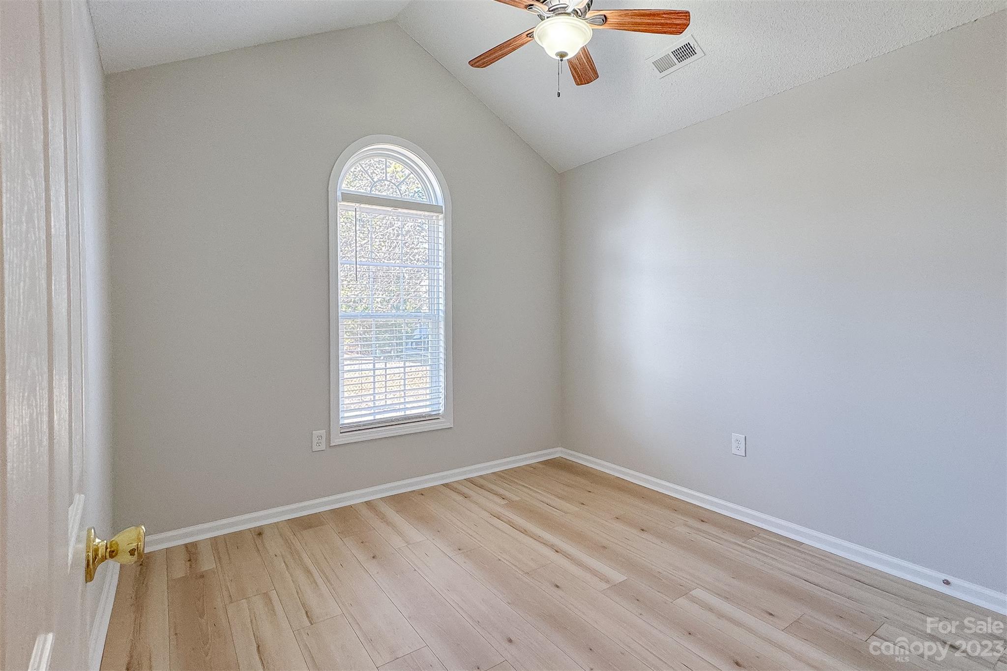 Hawk Ridge - Residential