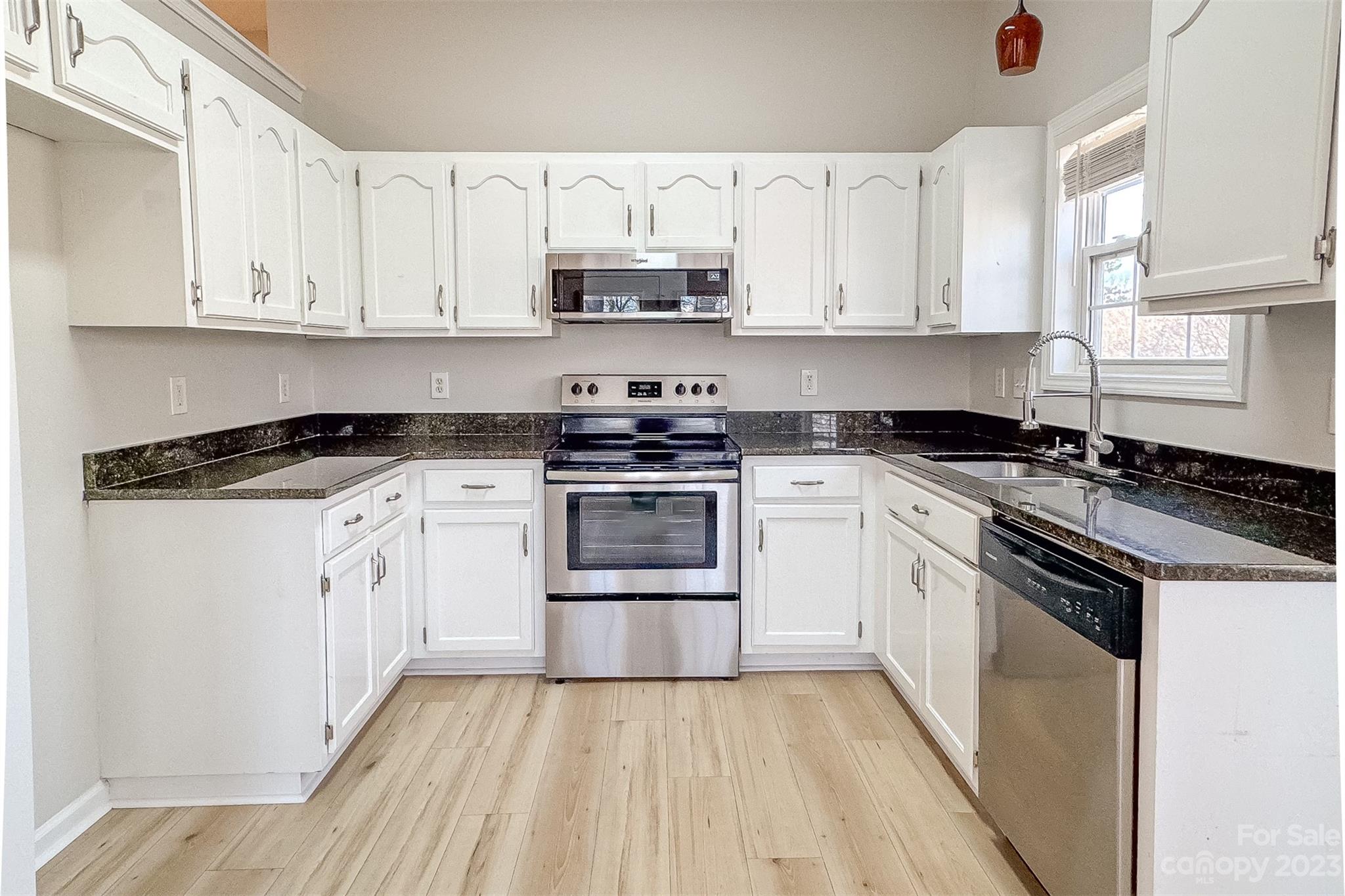 Hawk Ridge - Residential