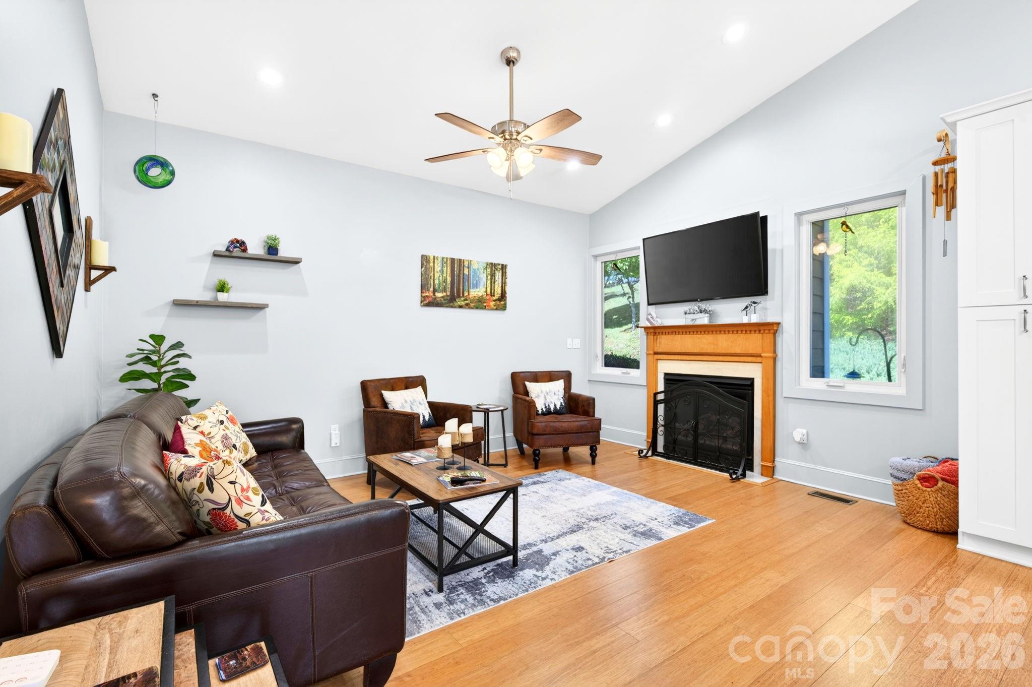 Ruth Villa - Residential