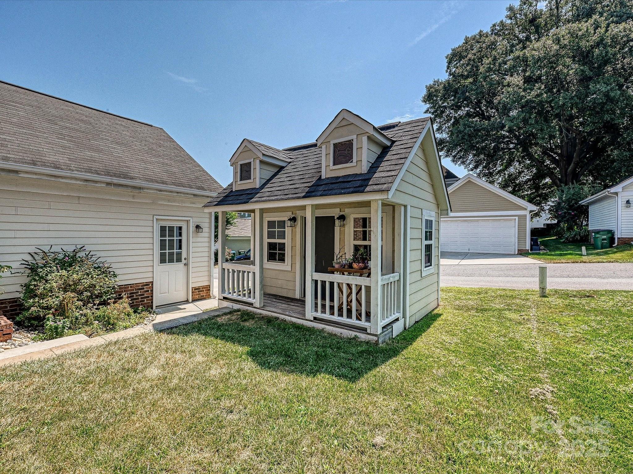 MCADENVILLE VILLAGE - Residential