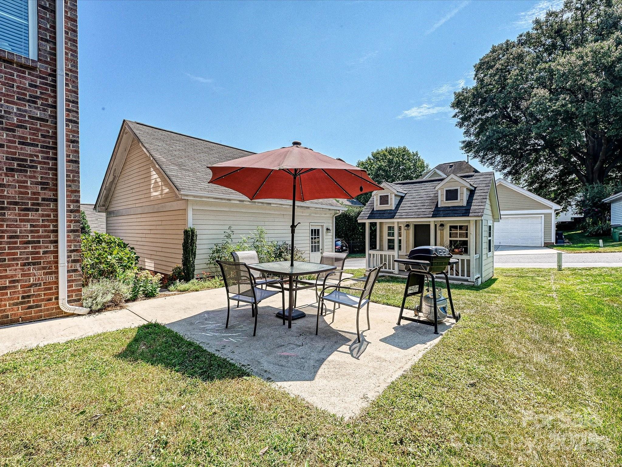 MCADENVILLE VILLAGE - Residential