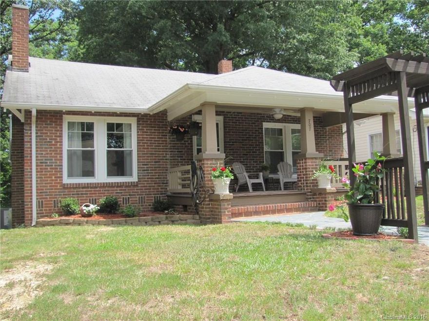 Charming craftsman style bungalow. Original hardwoods in most of the home. Kitchen and bath have been updated. Hot water heater 2 yrs. old. Most windows have been replaced with energy efficient windows. One street over from the historic district. Near hospital, schools and downtown.