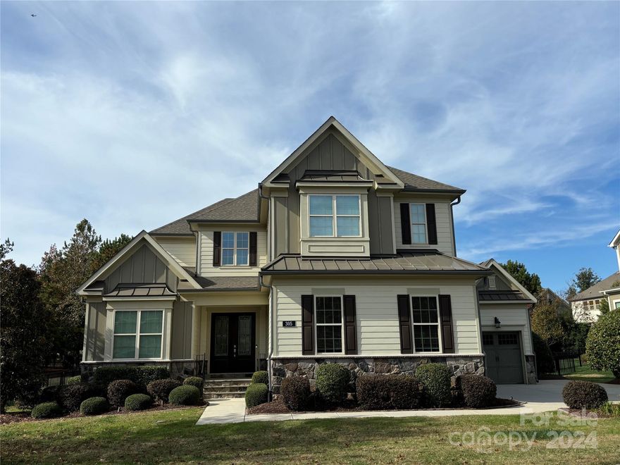Beautifully renovated home in Vintage Creek with pool & hot tub!