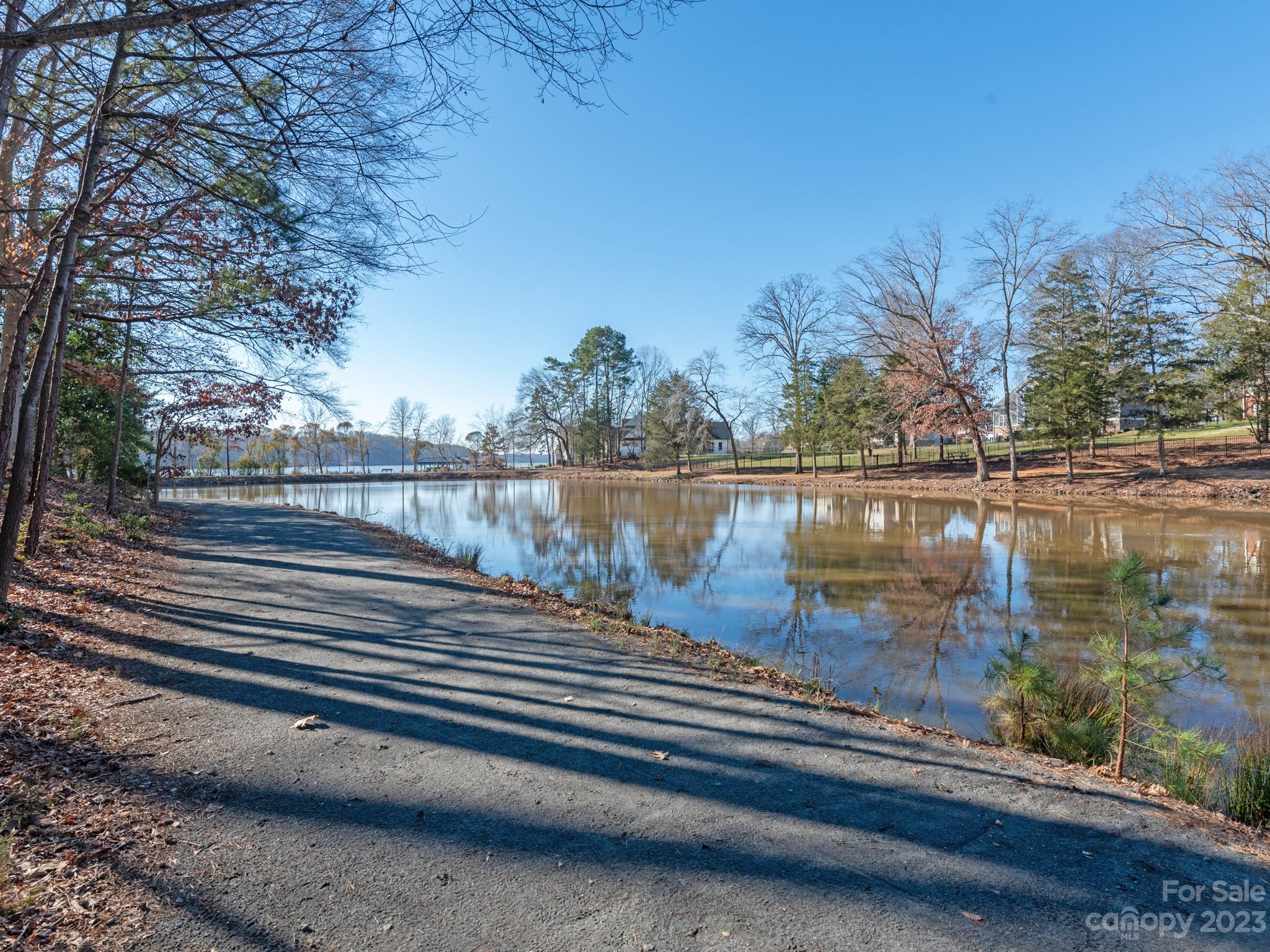 McLean - South Shore - Residential