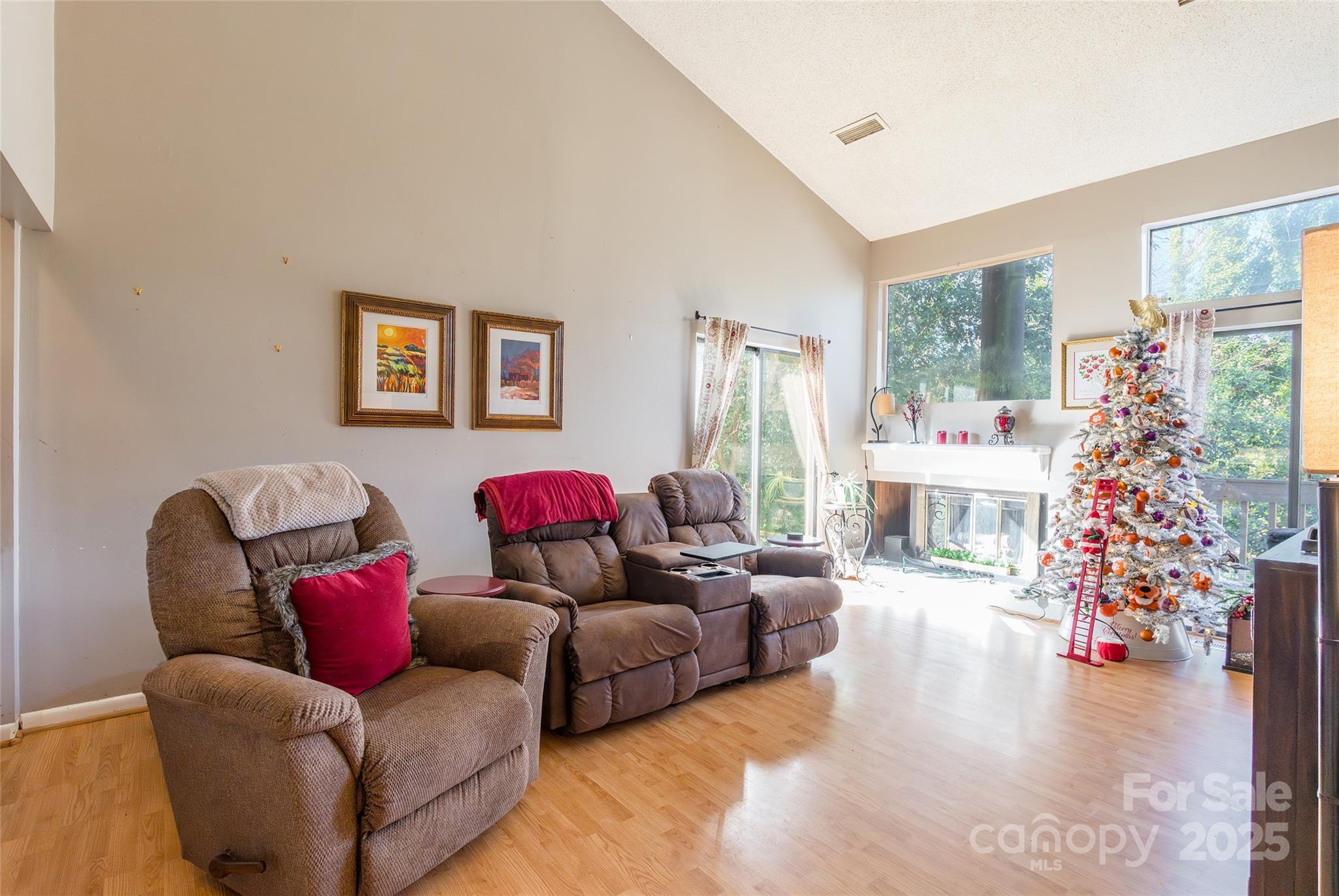 225 Riverview Terrace