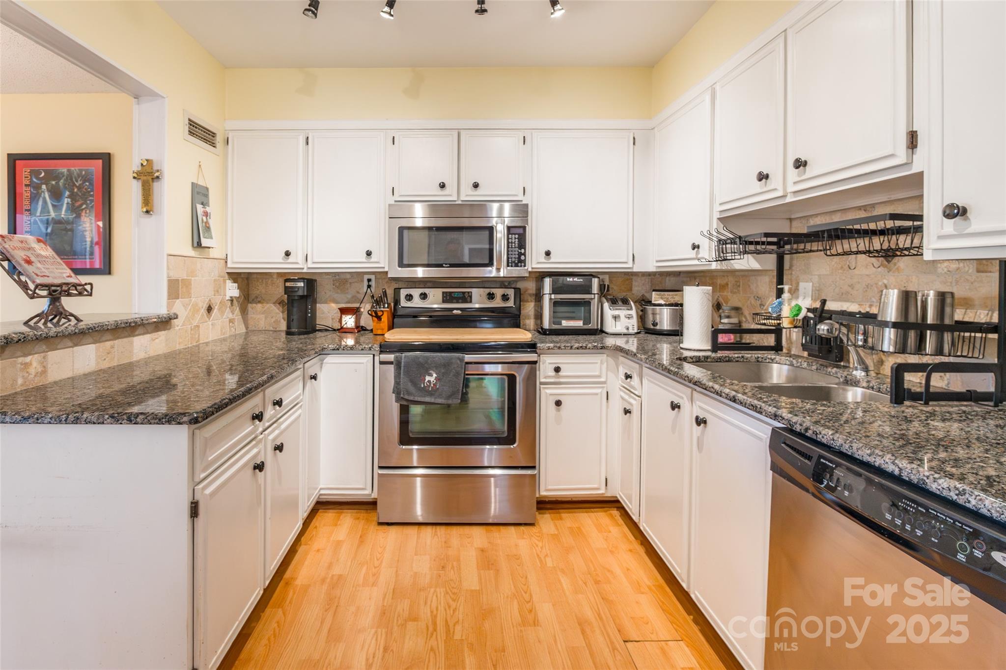 225 Riverview Terrace