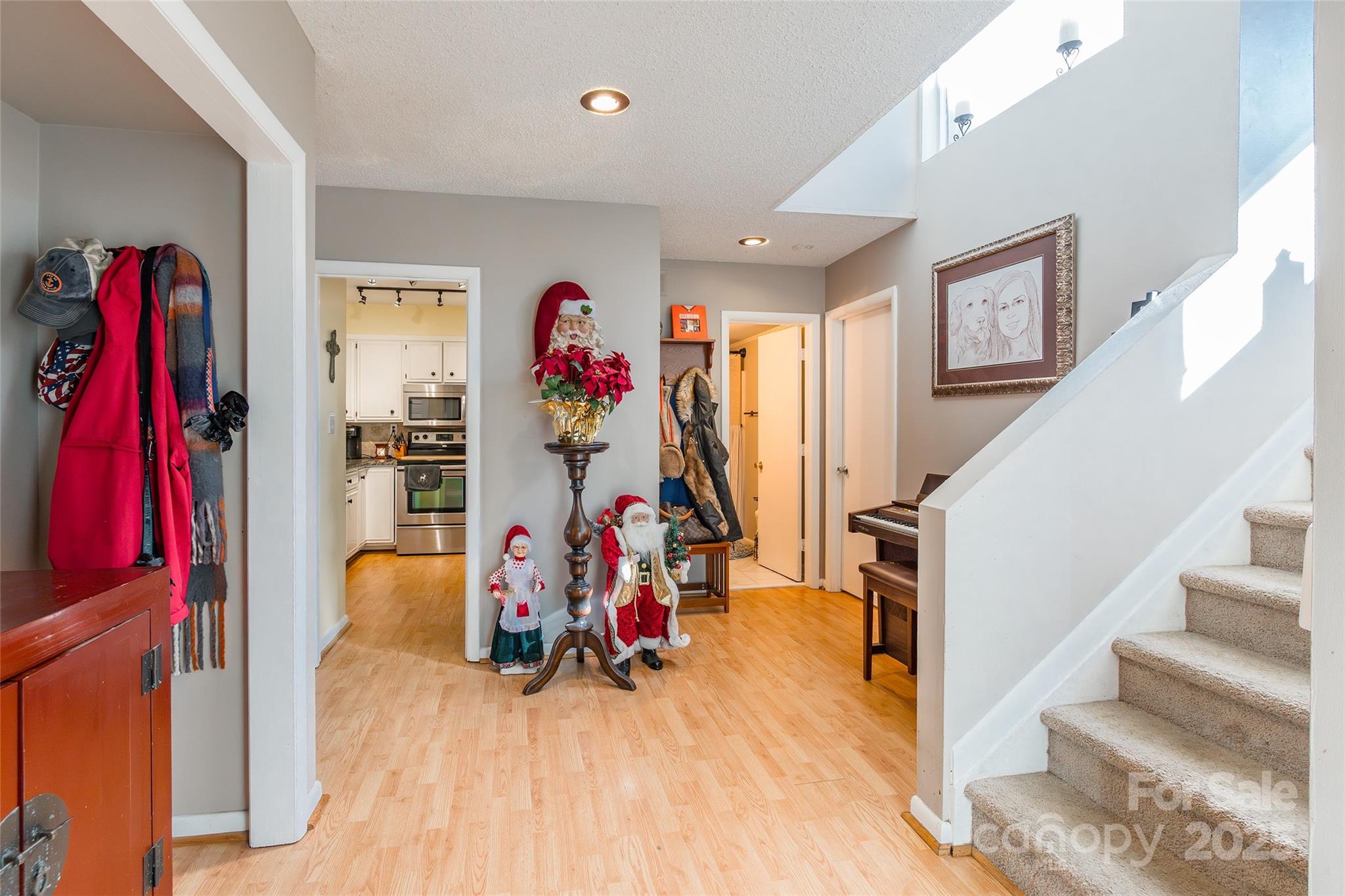 225 Riverview Terrace