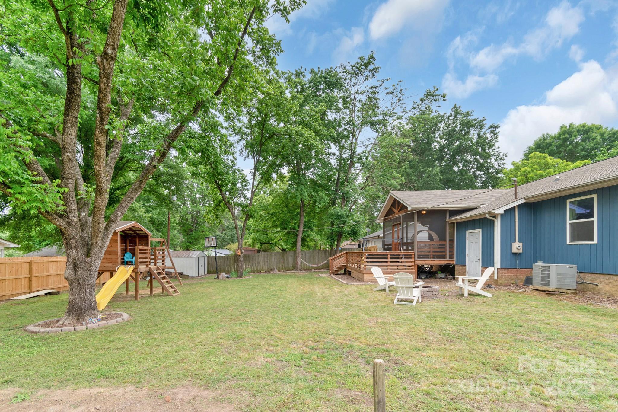 Pinedell - Residential