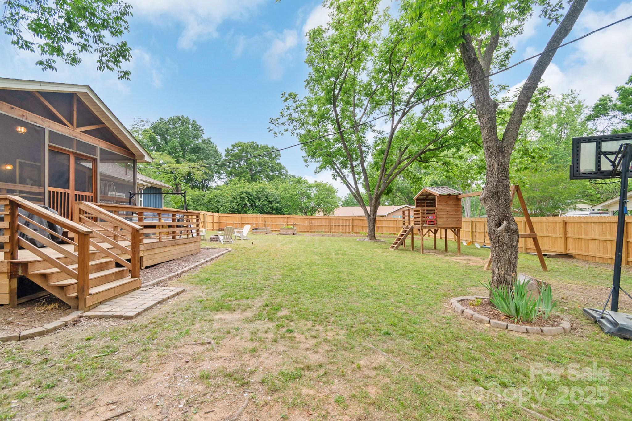 Pinedell - Residential