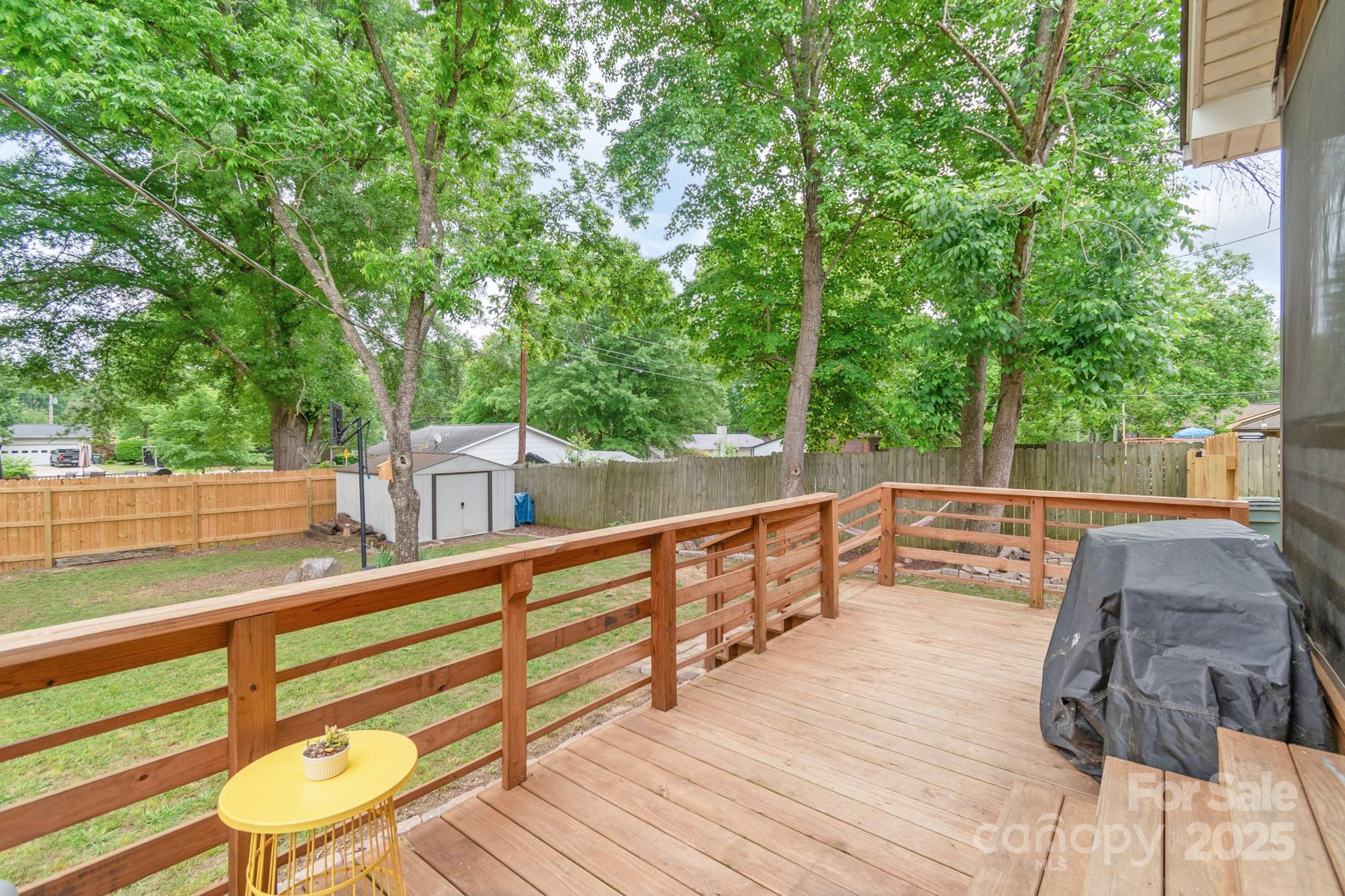 Pinedell - Residential