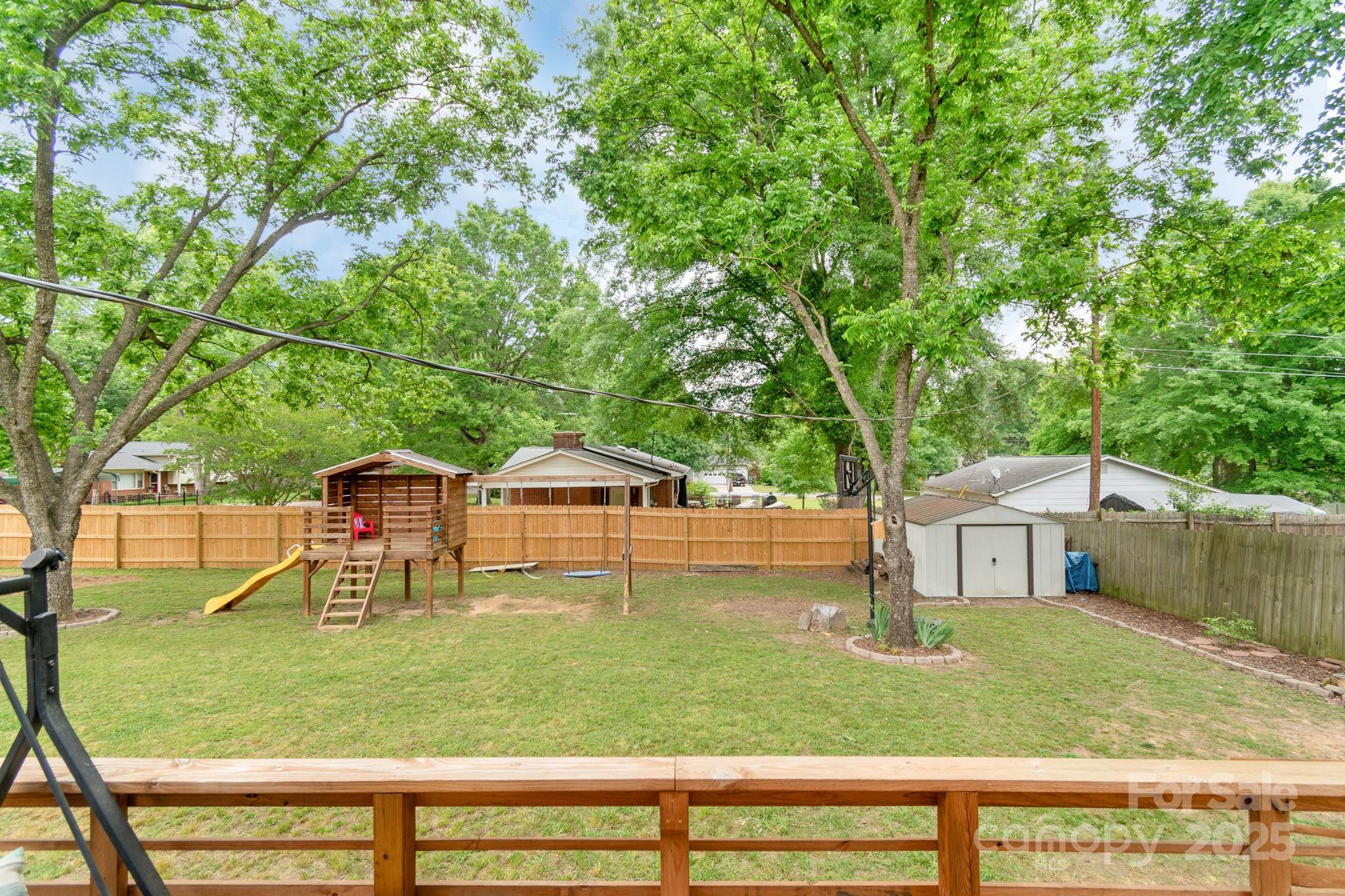 Pinedell - Residential