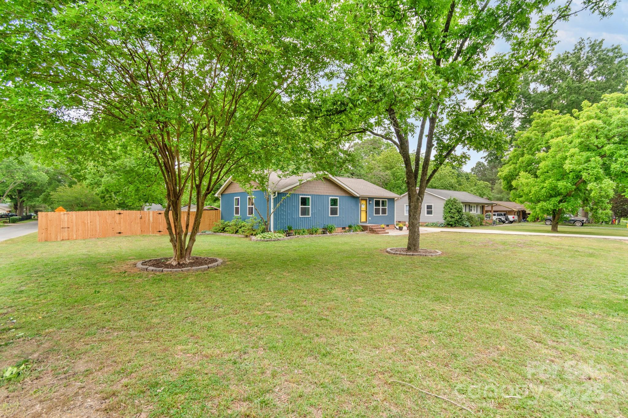 Pinedell - Residential