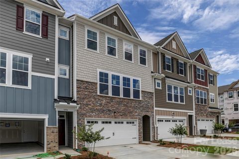 Photo of 12112 Ardrey Park Drive, Charlotte, NC 28277 (MLS # 4365601)