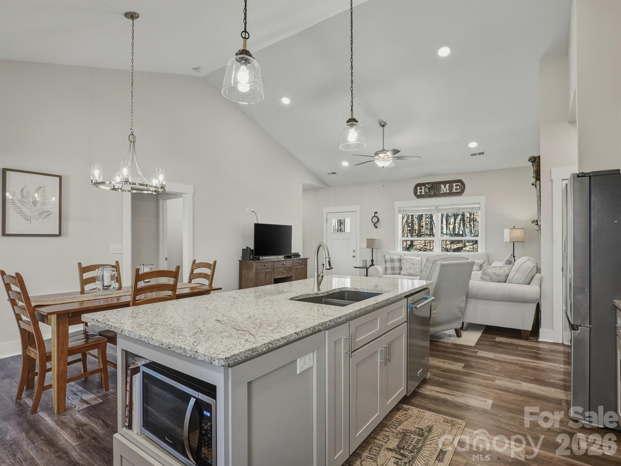 Island Point - Residential