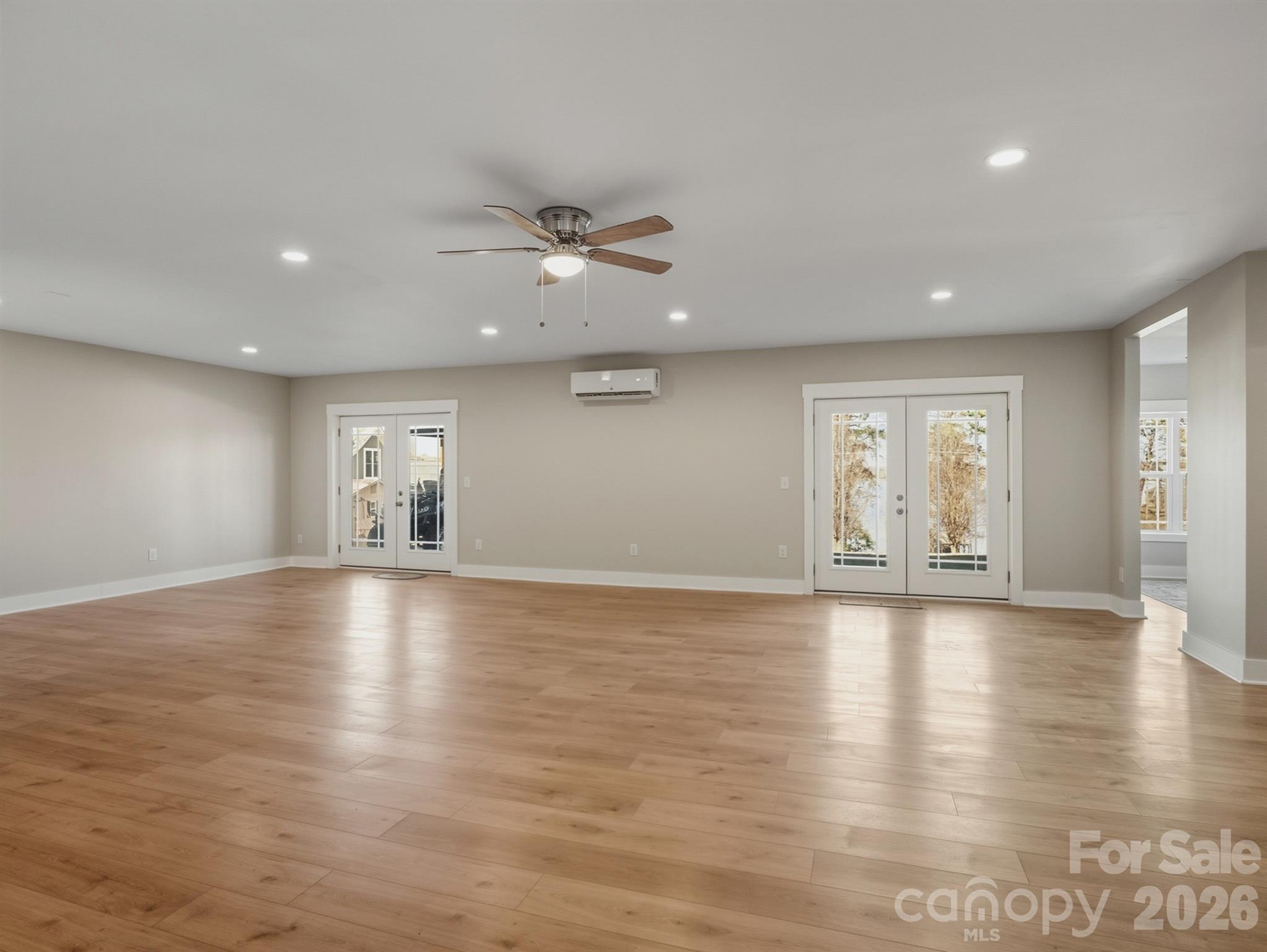 Island Point - Residential