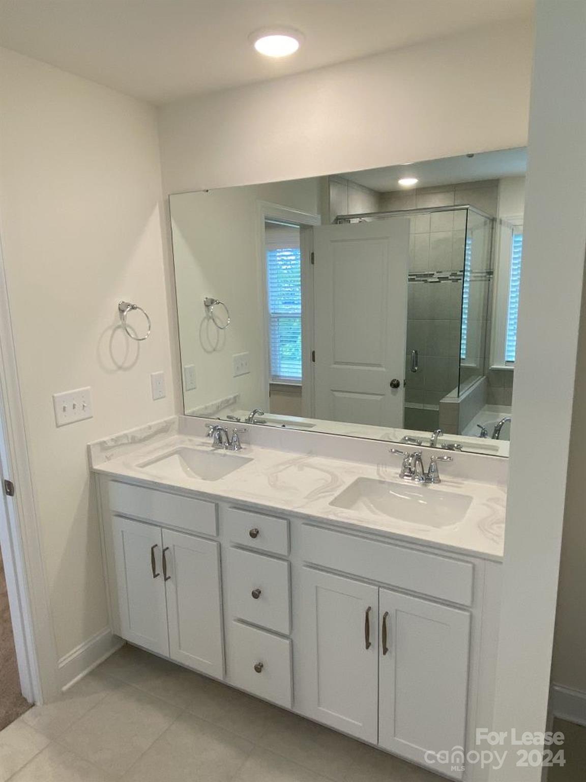 The Townhomes at McKee Glen - Residential Lease