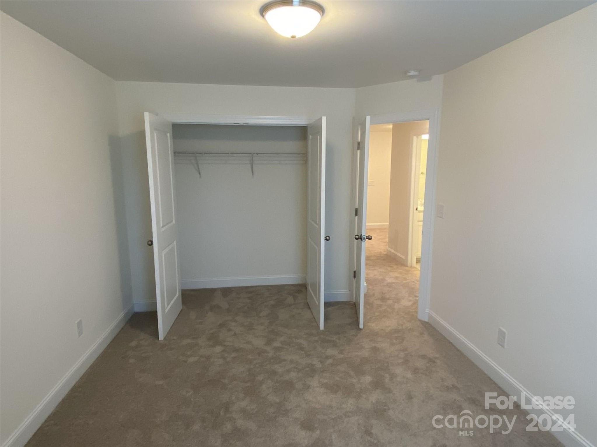 The Townhomes at McKee Glen - Residential Lease