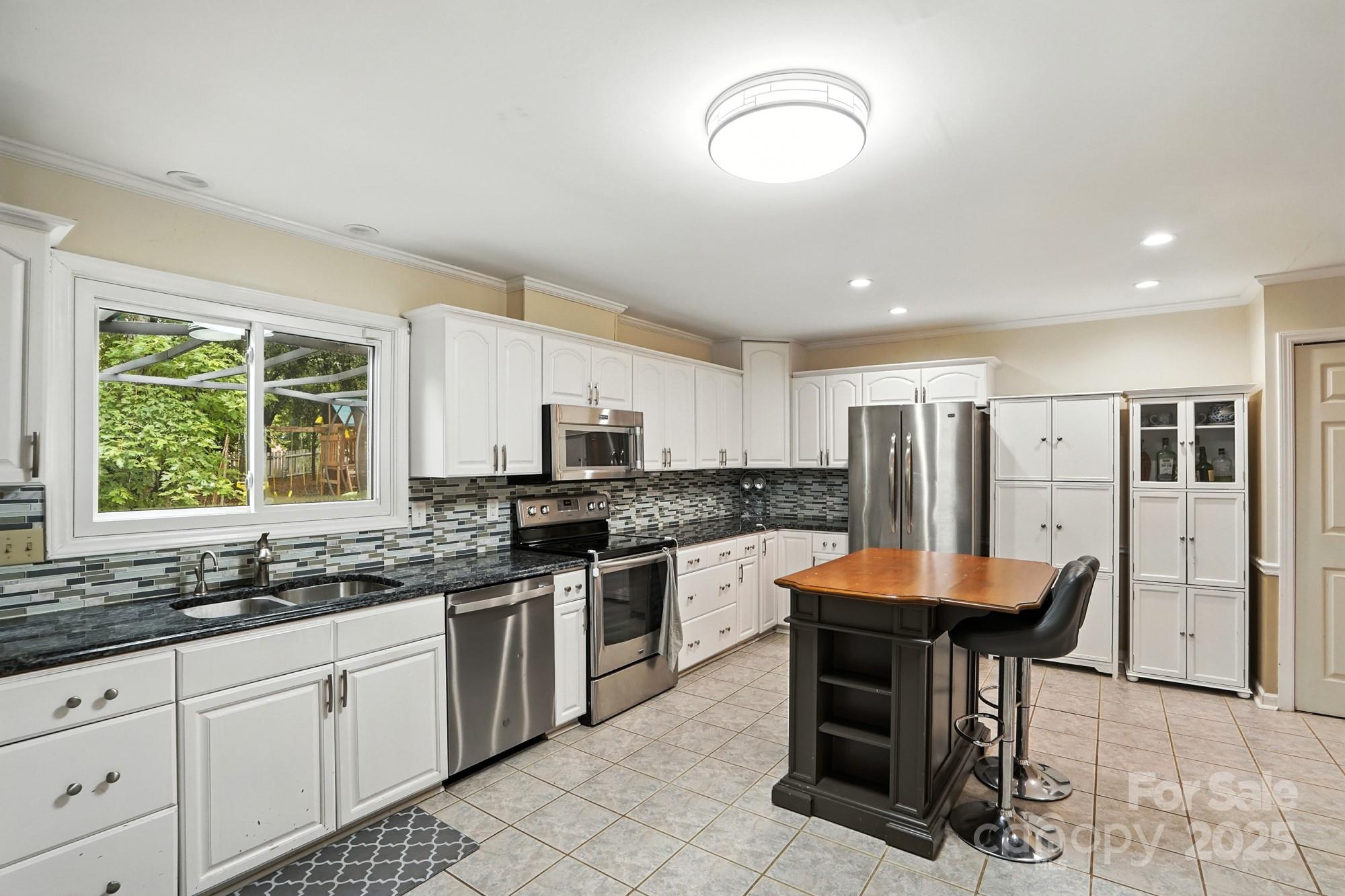 1909 Lawton Bluff Road