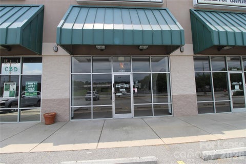 Photo for 2025 Morganton Boulevard 5