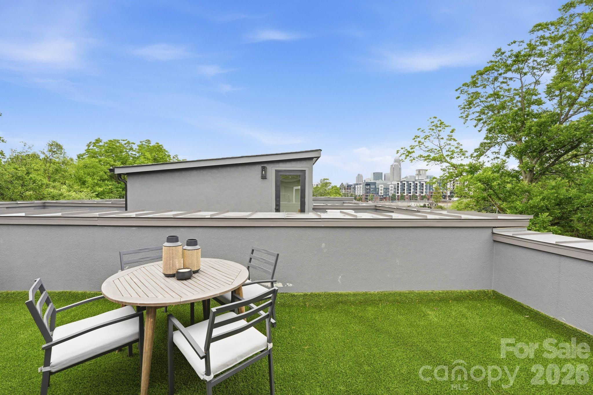 East 16th Street Townhomes - Residential