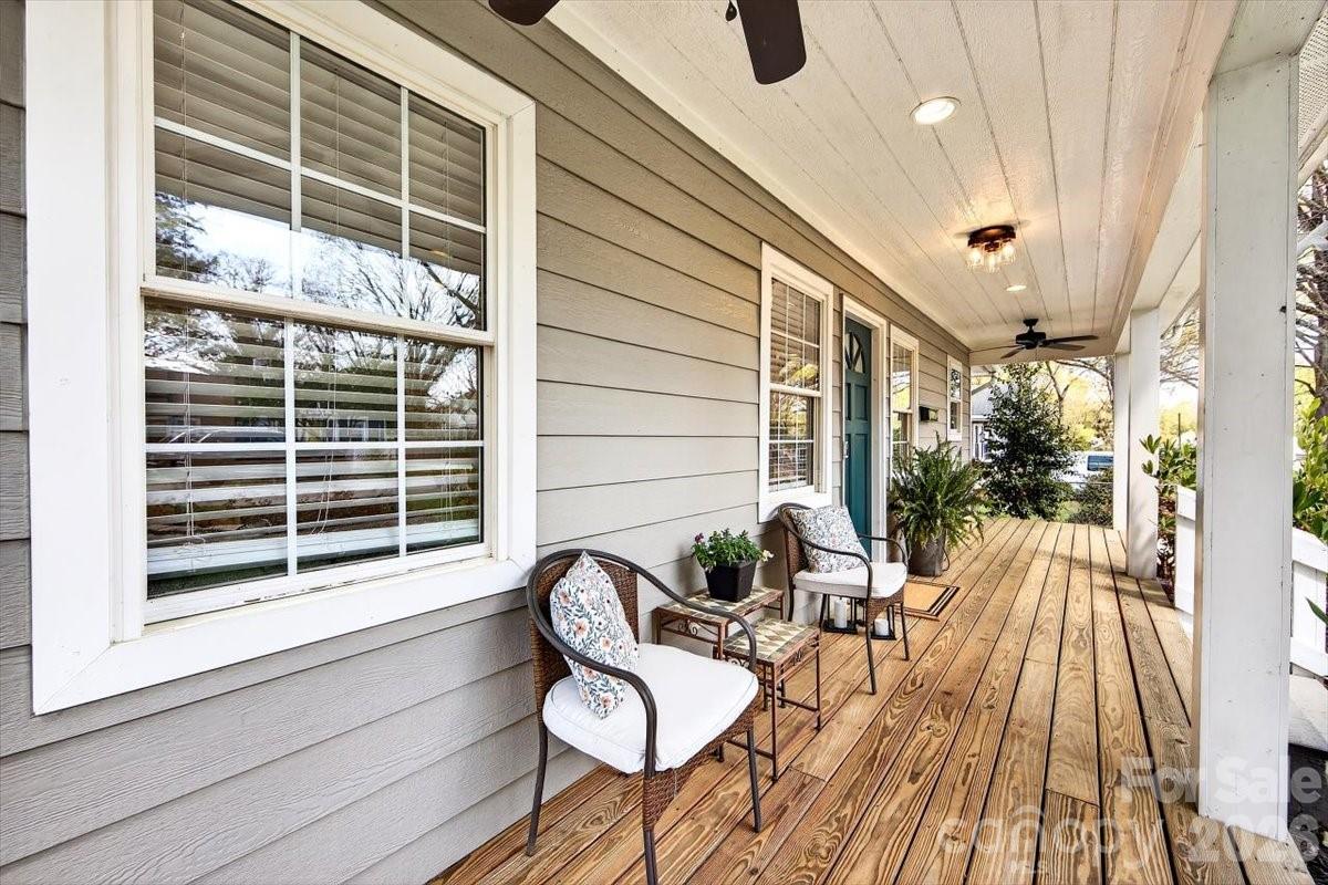 1916 Garibaldi Avenue