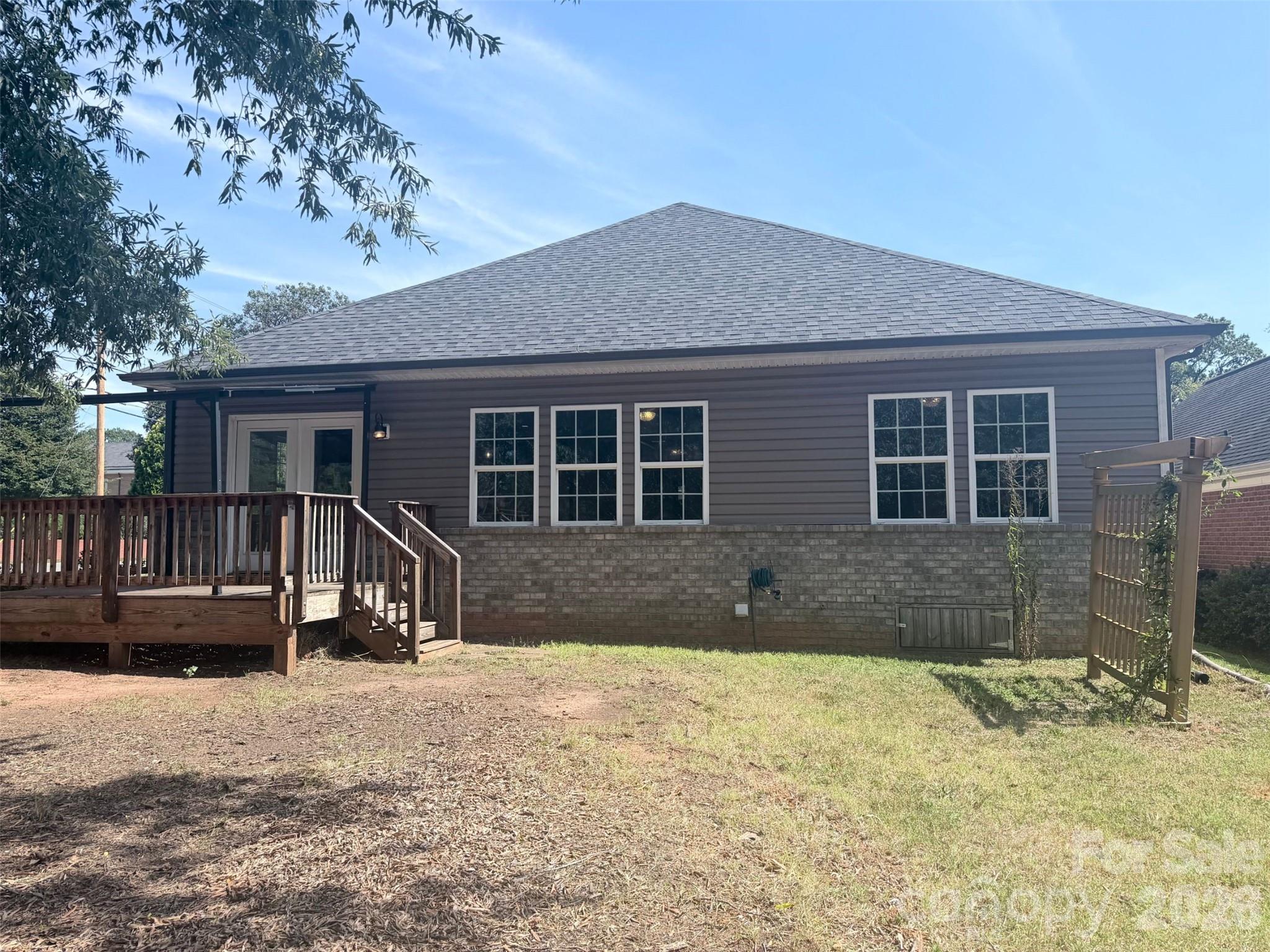 102 Sweet Oaks Lane