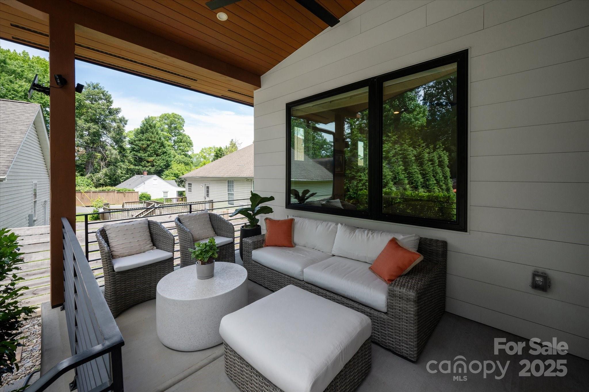 Oakhurst - Residential