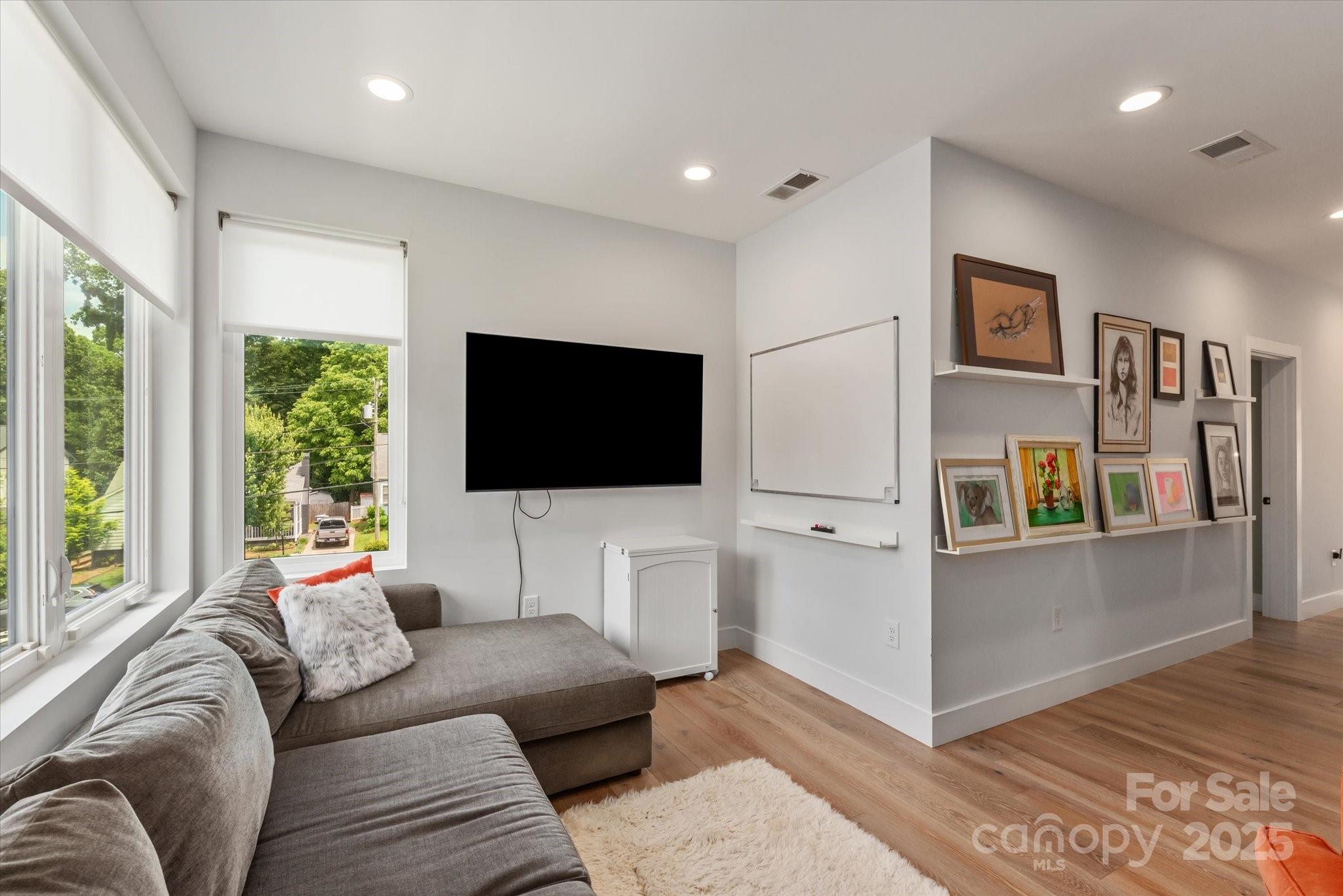 Oakhurst - Residential