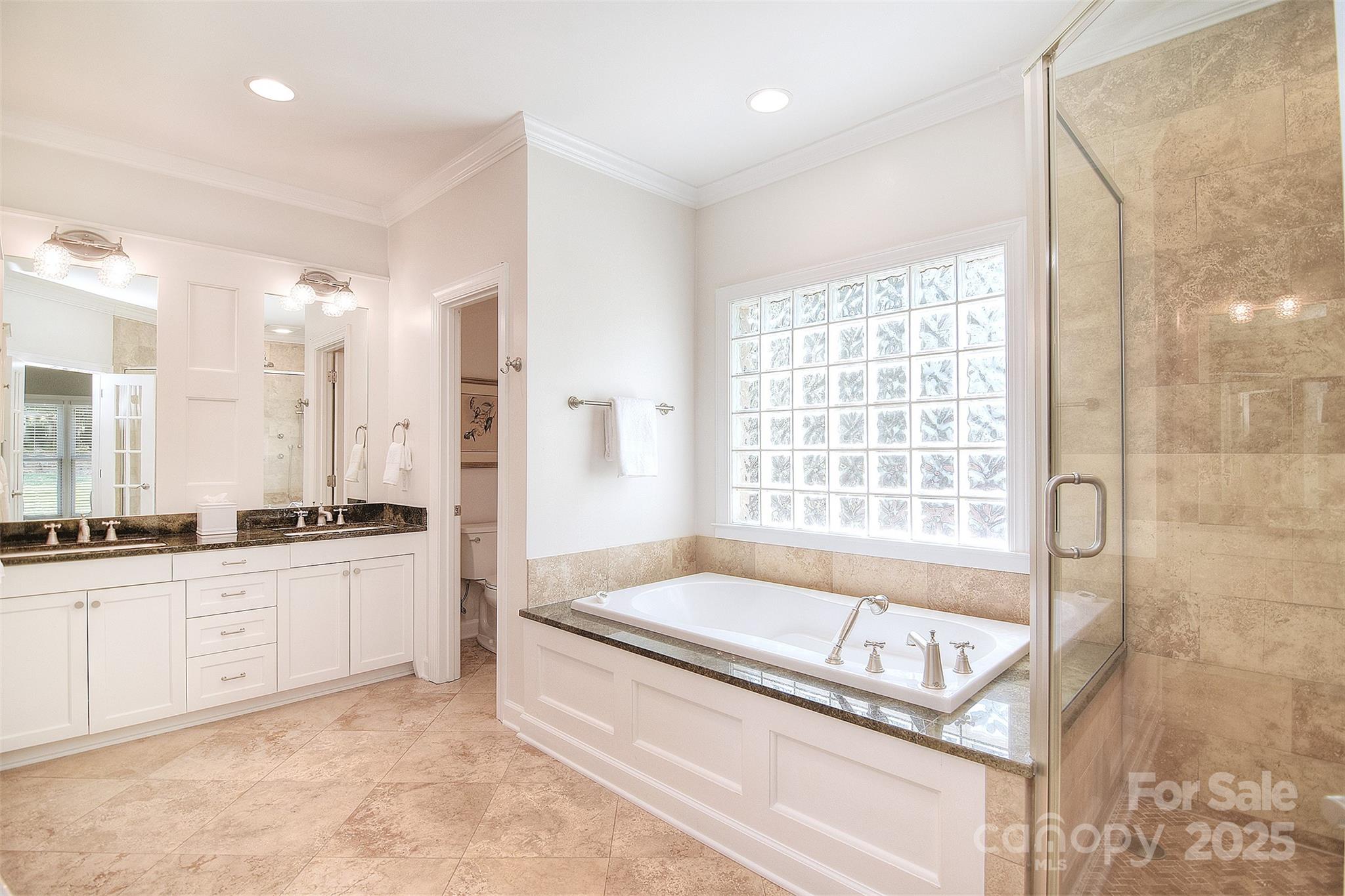 Diane Shores - Residential