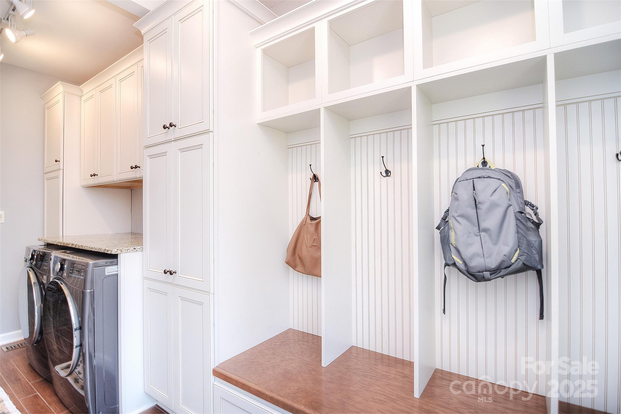 Diane Shores - Residential