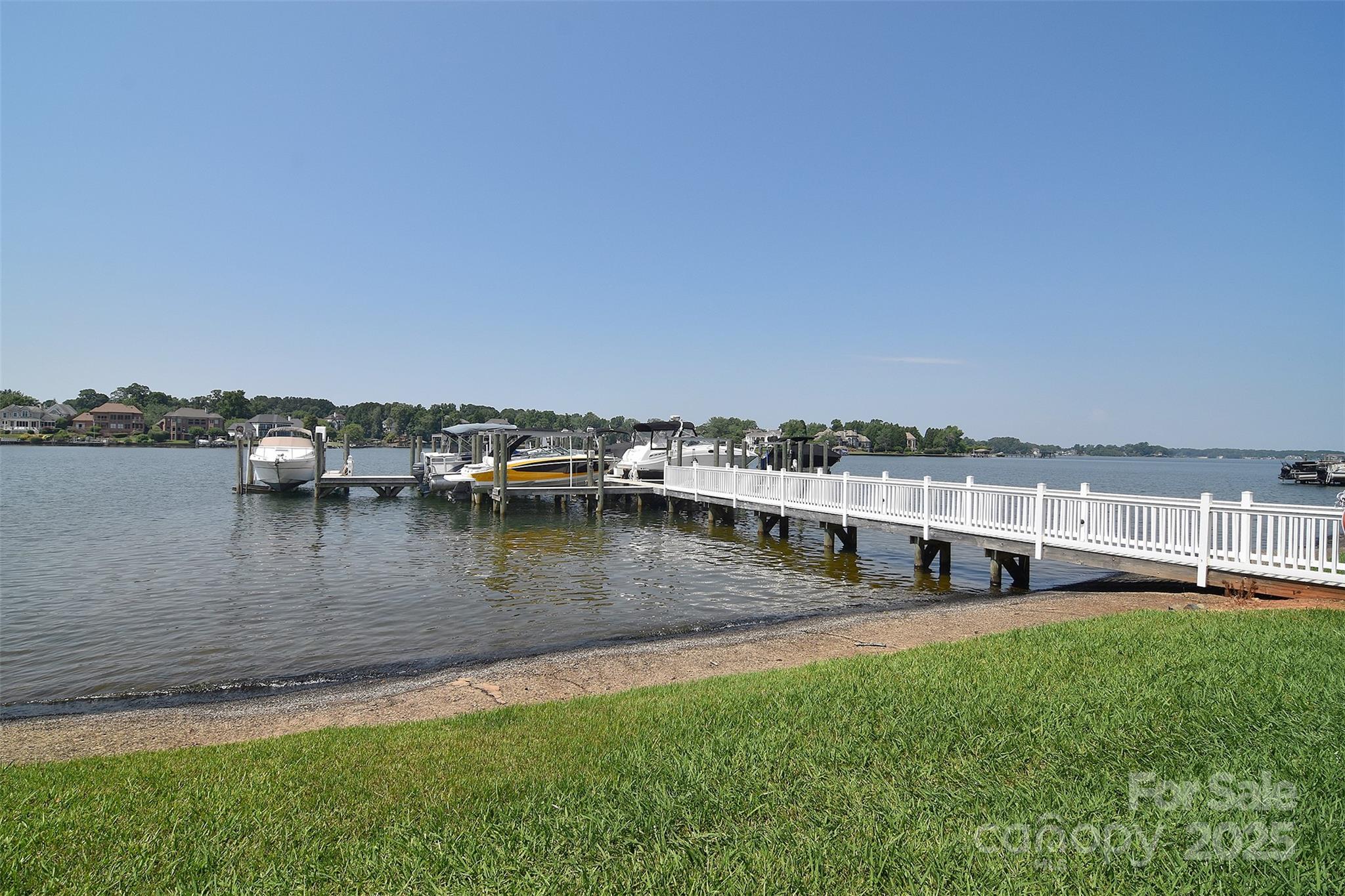 Diane Shores - Residential