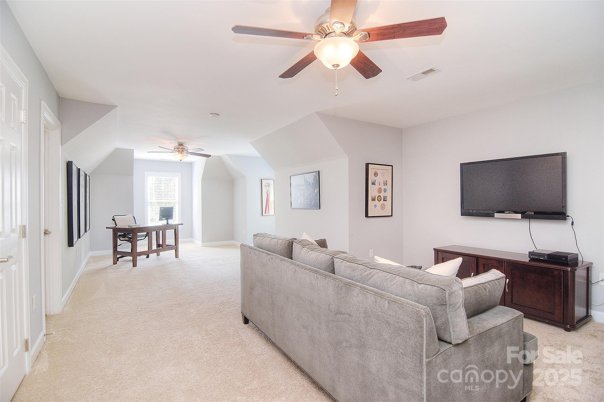 Diane Shores - Residential