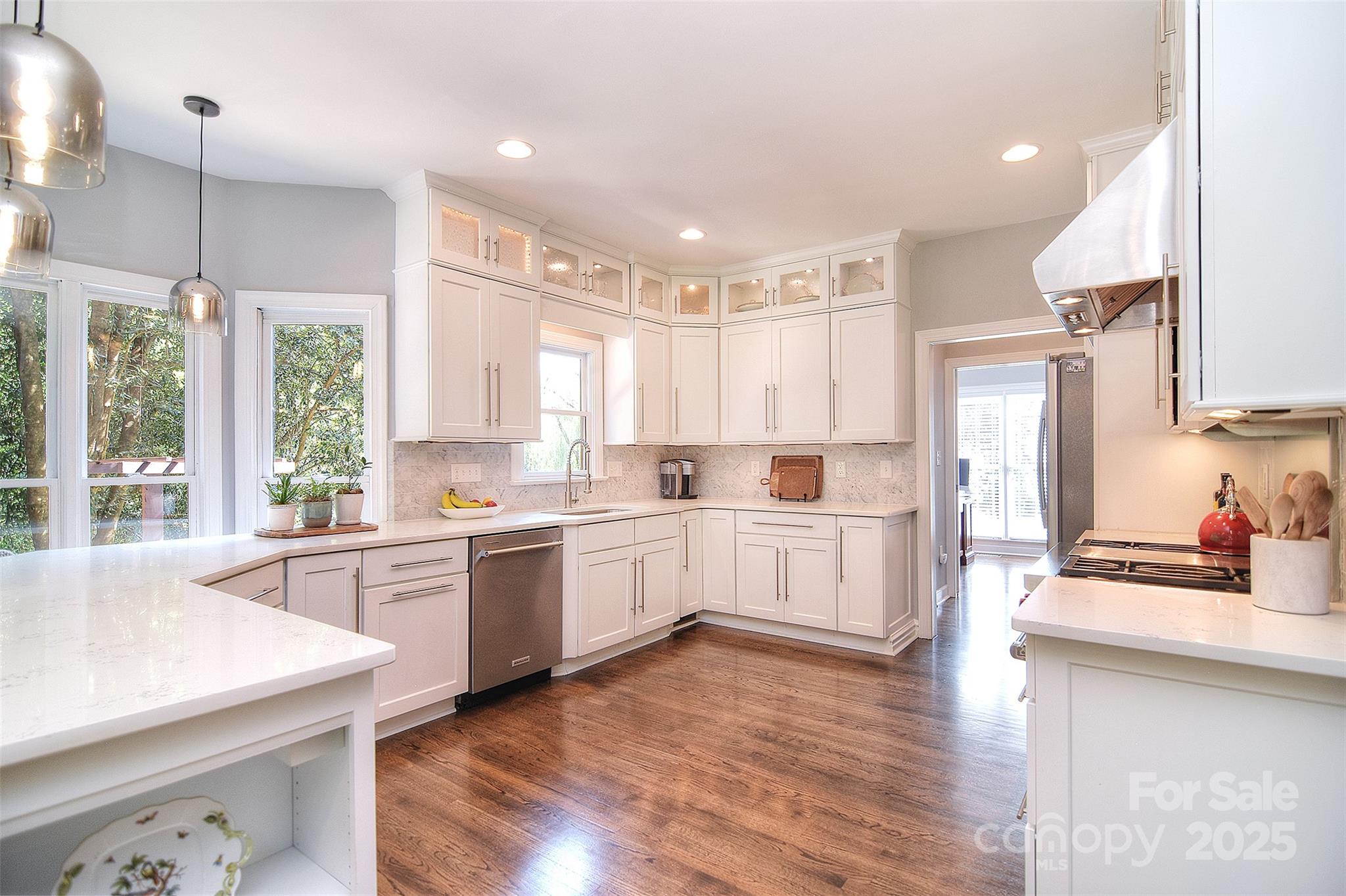 Diane Shores - Residential