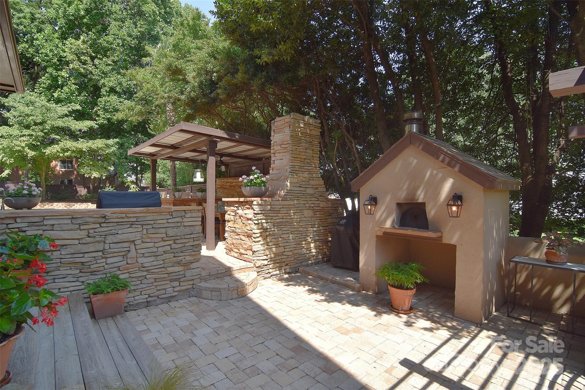 Diane Shores - Residential